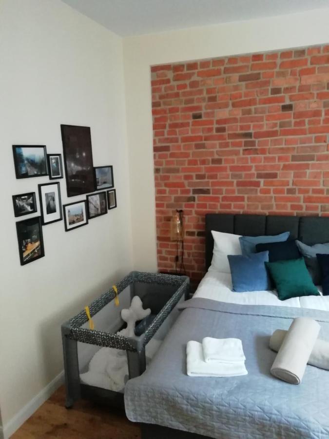 Slusarska Przy Starym 13 Poznań Esterno foto